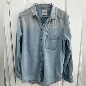 American Eagle long  sleeve jean shirt.